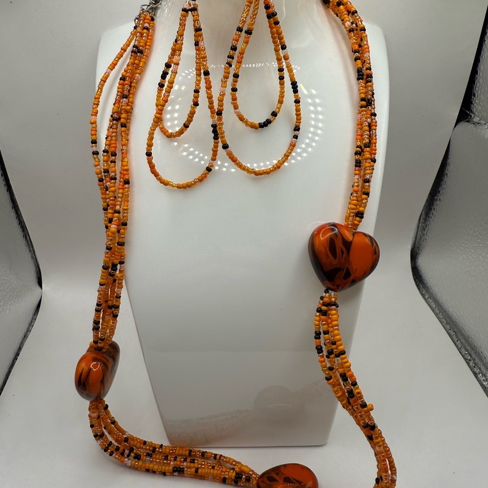 Orange & Black Beaded Necklace with Hearts & matching Earrings lot (2)